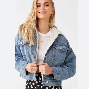 FOREVER21 Cropped Sherpa Denim Jacket